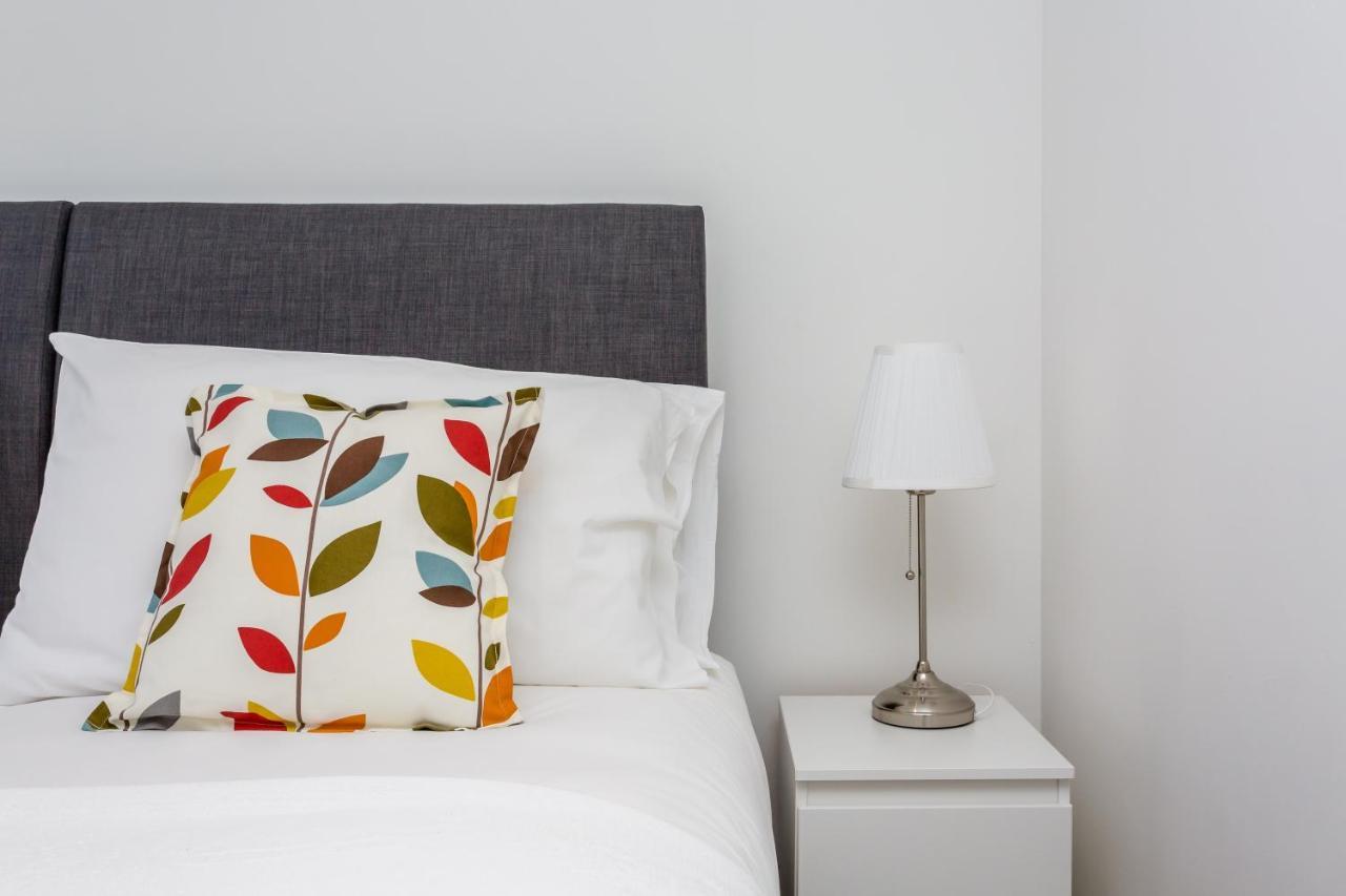 Holiday home Modern Mews House With Free Parking Space, And Patio By Huluki Sussex